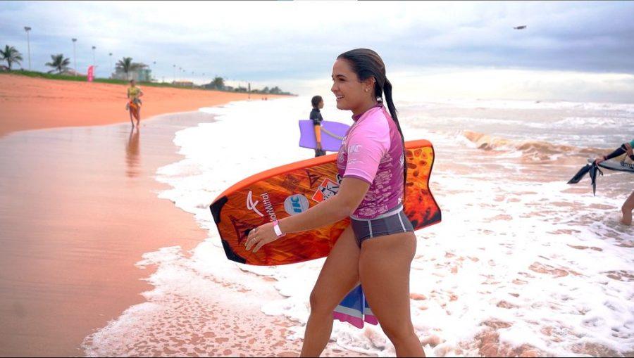 Jacaraípe volta ao centro do mundo com decisão do Mundial Feminino de Bodyboarding
