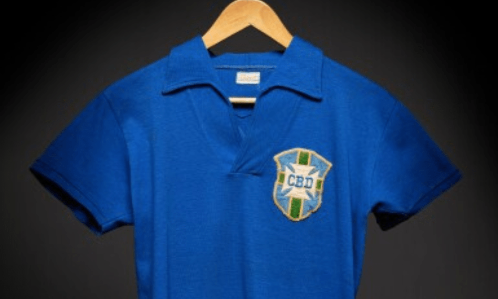 Camisa da Seleção Brasileira usada por Pelé na final da Copa do Mundo de 1958
