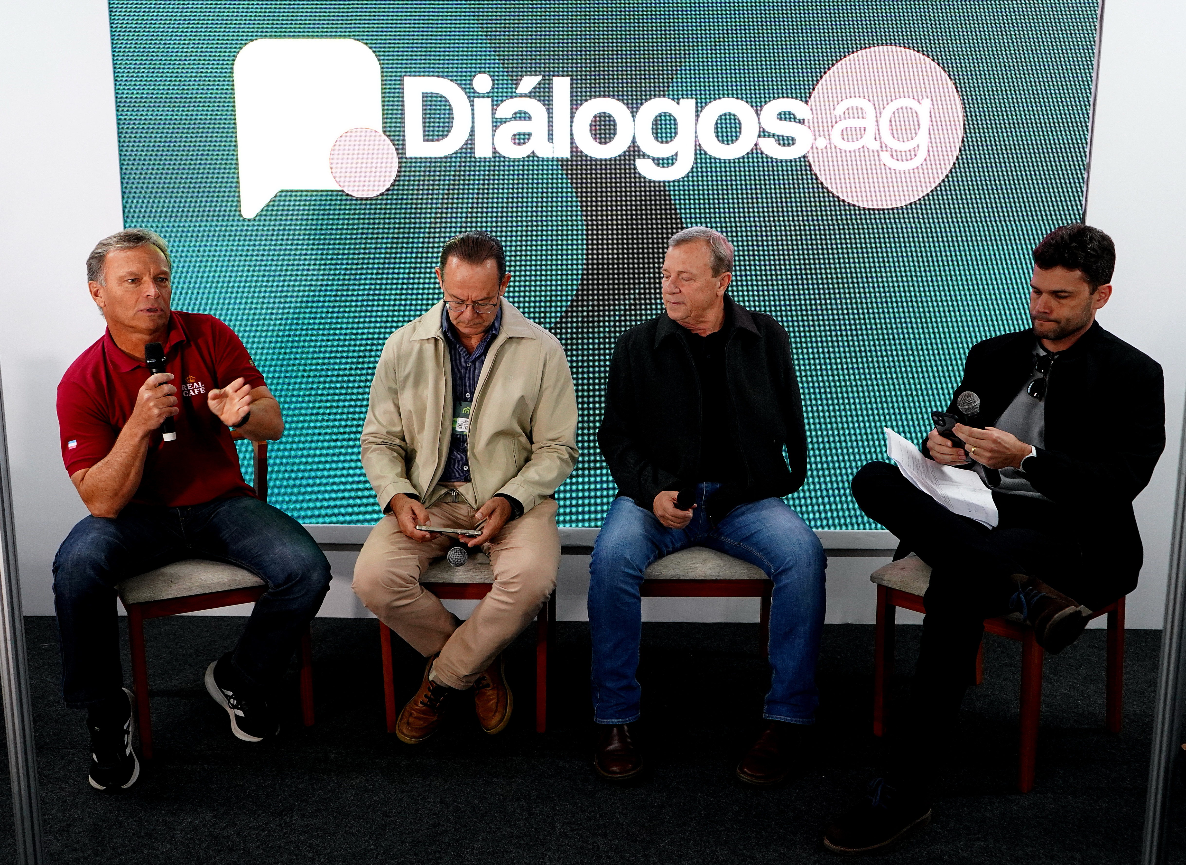 Evento Diálogos.ag realizado durante a Feira Agro Nater Coop em Santa Maria de Jetibá