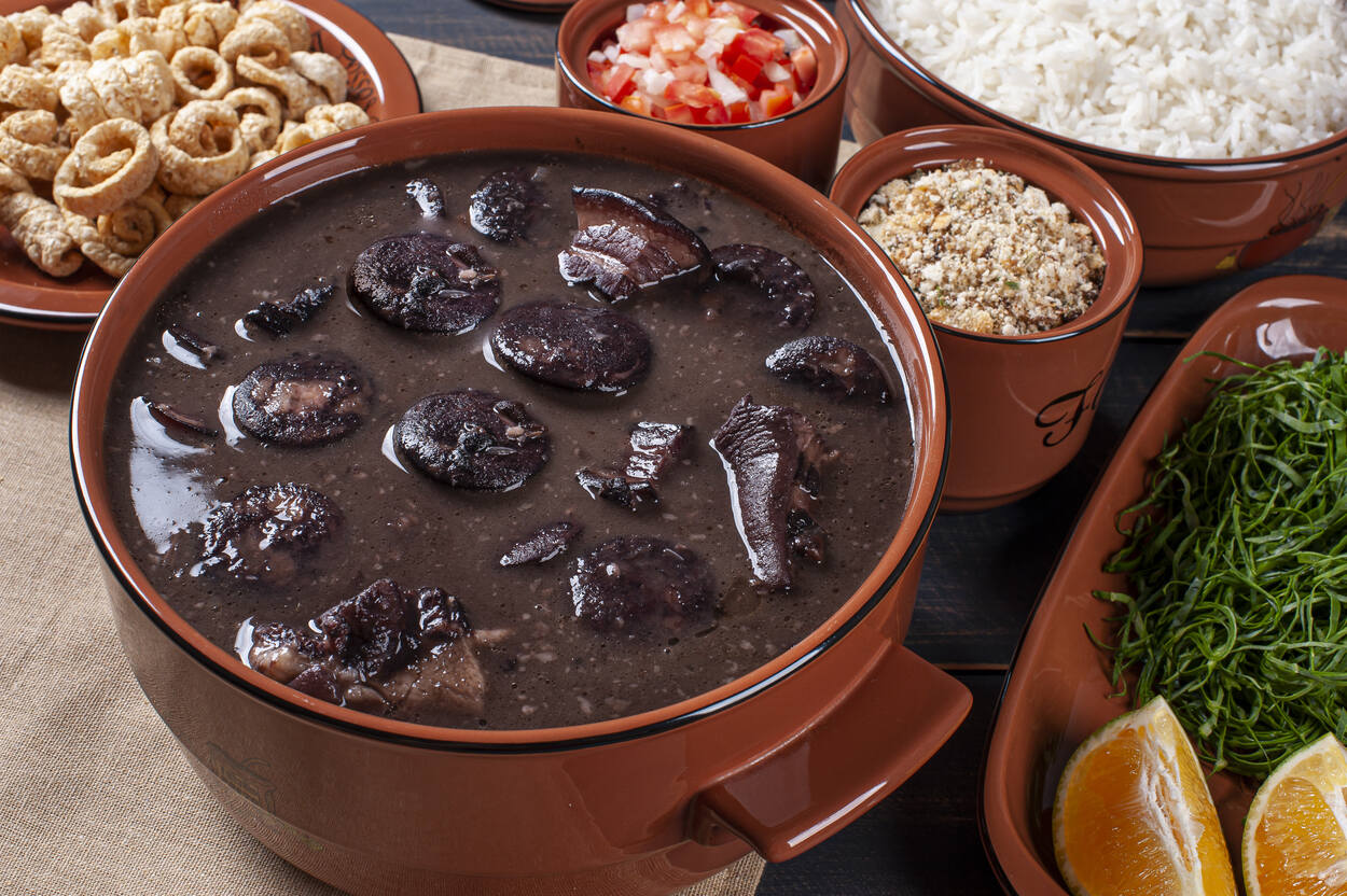 Lar de idosos de Cachoeiro faz feijoada solidária dia 2 de agosto