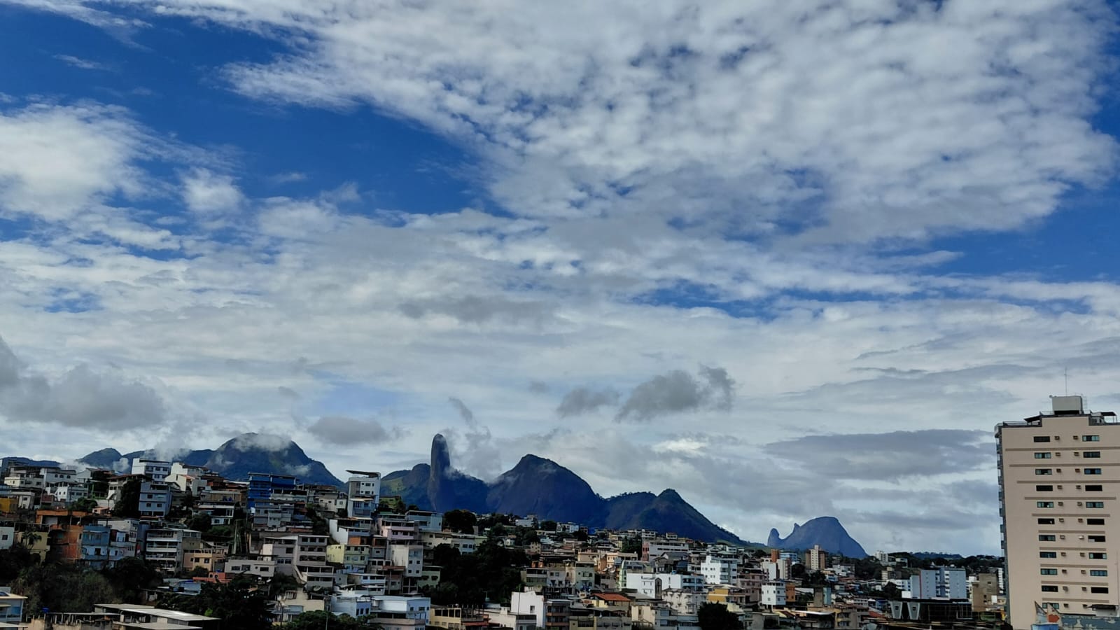 Chuva rápida atinge litoral Nordeste do ES nesta segunda