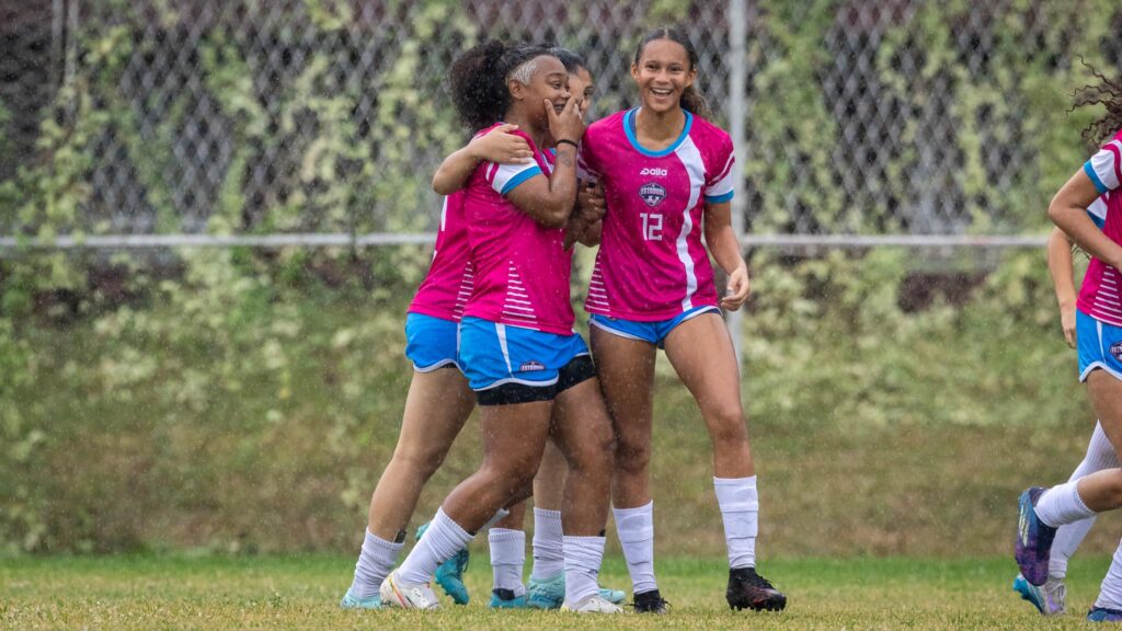 Harpia goleia e lidera estreia do Capixabão Feminino 2026