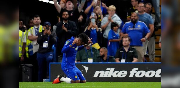 Estêvão brilha e Chelsea avança na Copa da Liga inglesa