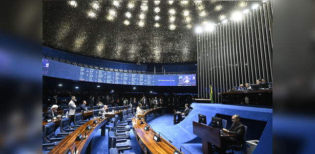 Fecomércio-ES contesta pressa na votação da escala 6x1 no Senado
