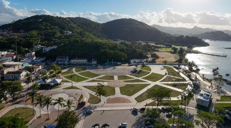 Vila Velha reforma piso do Parque da Prainha com verba de construtora