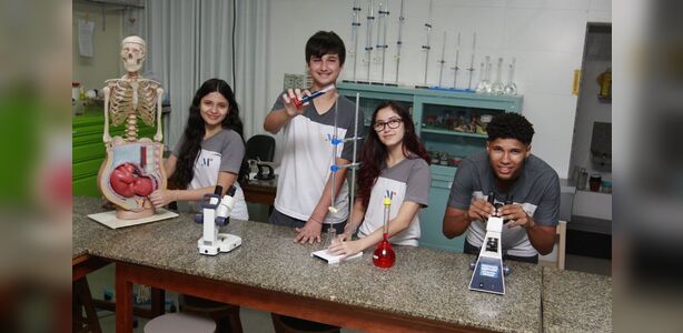 Bolsões abrem vagas com desconto no ensino médio 2027