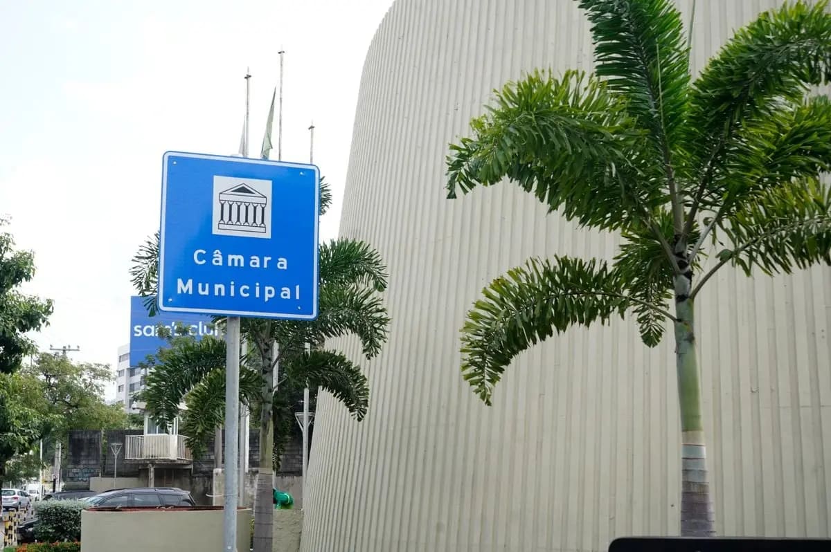 Seis vereadores do ES deixam câmaras para assumir na Ales
