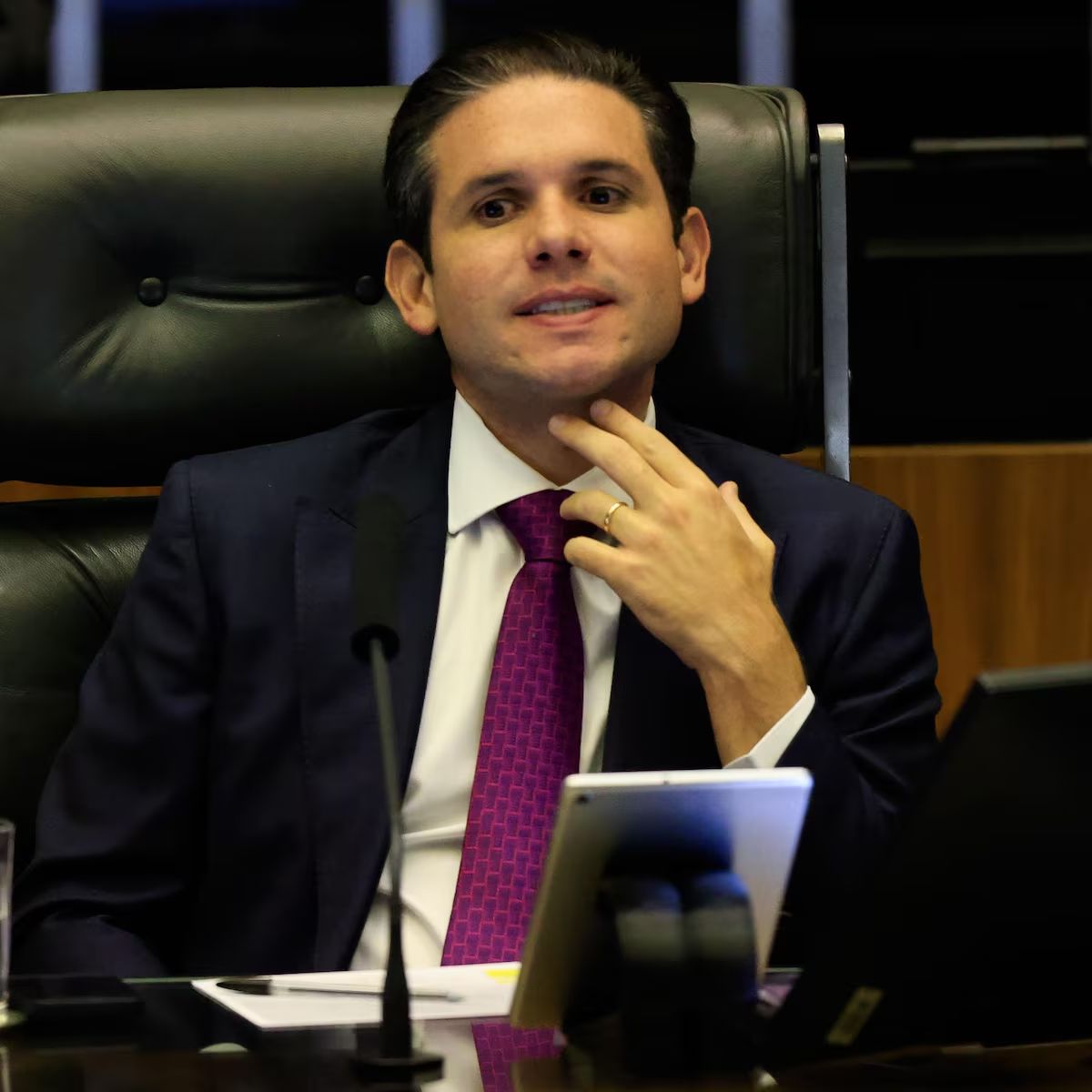 Acordo de paz EUA-Irã é assinado; impactos no Brasil são indeterminados
