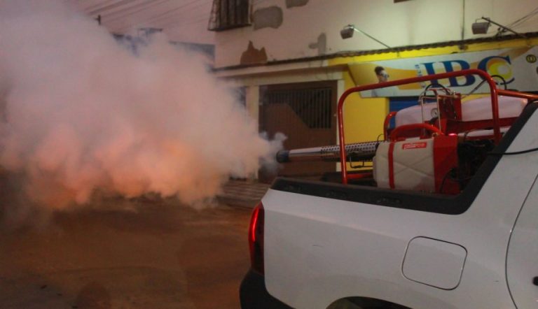 Itapemirim inicia combate ao mosquito Aedes aegypti com fumacê