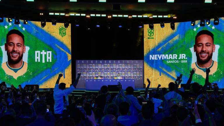 Neymar durante entrevista de convocação.